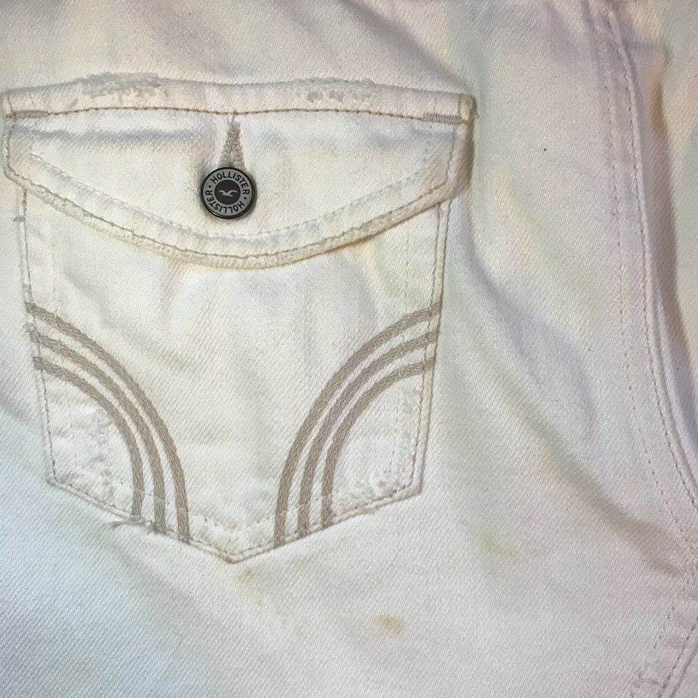 👗 White Distressed Denim Mini Skirt 👗 - Picture 7 of 7